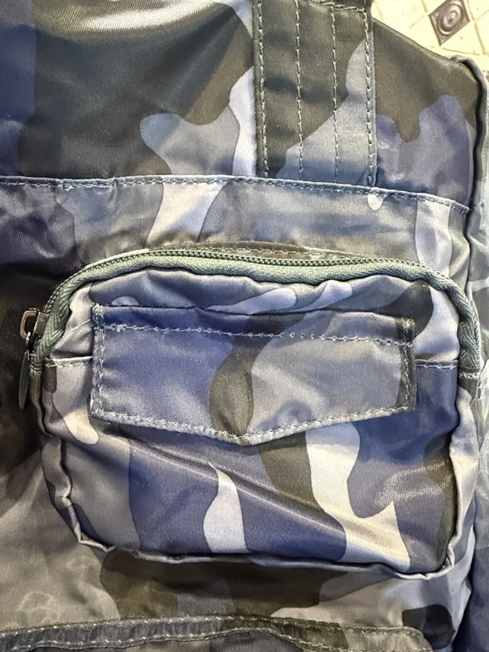Lug Puddle Jumper camo bag - Picture 3 of 7